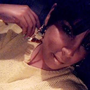 Meet your Posher, Denise